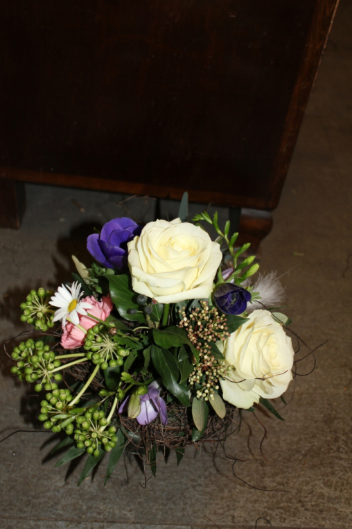 Blumenstrauss weiss violett (ausgeliefert am 26. Januar 2013 in Konolfingen)