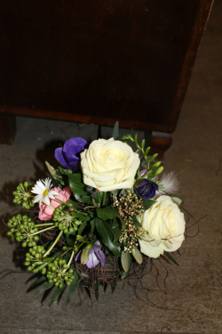 Blumenstrauss weiss violett (ausgeliefert am 26. Januar 2013 in Konolfingen)