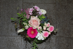 Blumenstrauss rosa (ausgeliefert am 9. Mai 2015 in Grosshöchstetten)