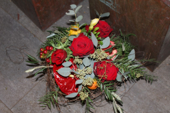 Blumenstrauss rot gelb (ausgeliefert in Noflen am 6. Februar 2015)