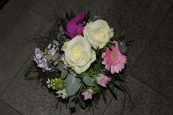 Strauss weiss rosa (ausgeliefert im Oberthal am 13. Mai 2013)