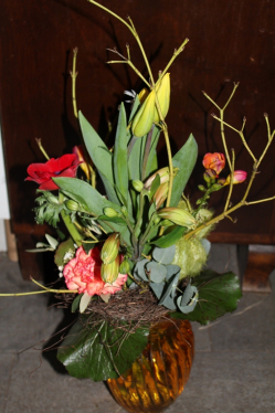 Frühlingsstrauss mit Tulpen gelb rot (ausgeliefert am 18. Februar 2013 in Grosshöchstetten)