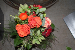 Blumenstrauss orange rot (abgeholt im Laden am 25. April 2013)