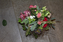 Blumenstrauss rosa (ausgeliefert am 5. September 2015 in Grosshöchstetten)