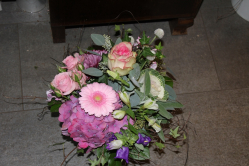 Strauss rosa (ausgeliefert in Grosshöchstetten am 1. November 2013)