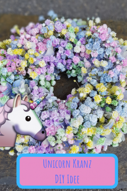 _Tisch-Deko-Idee-Einhorn-Party-Unicorn-Schleierkraut-Kranz-DIY-Idee-zum-selber-basteln.png