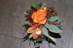 Strauss gelb orange (ausgeliefert in Schlosswil am 12. Februar 2014)