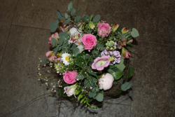 Blumenstrauss rosa weiss (ausgeliefert in Grosshöchstetten am 8. Mai 2014)