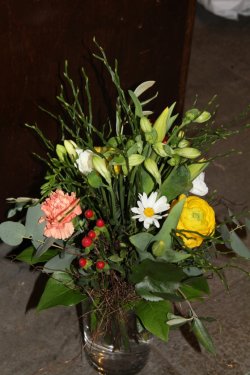 Frühlingsstrauss farbig (ausgeliefert in Grosshöchstetten am 8. Januar 2014)